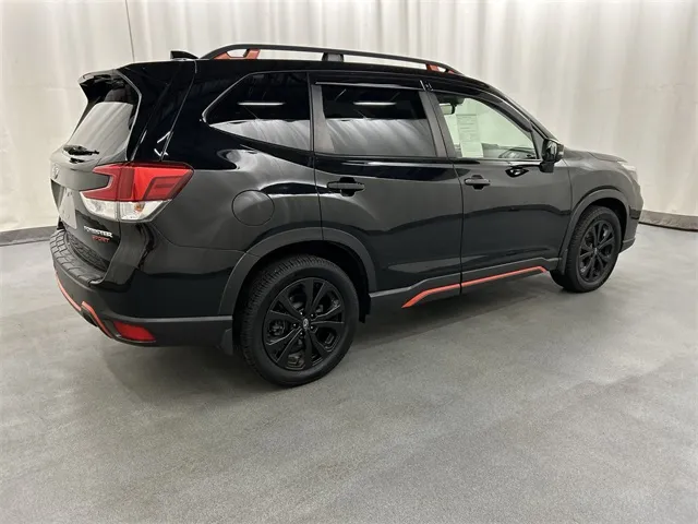 2020 Subaru Forester view 4