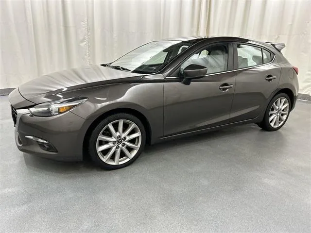 2017 Mazda Mazda3 Hatchback view 2