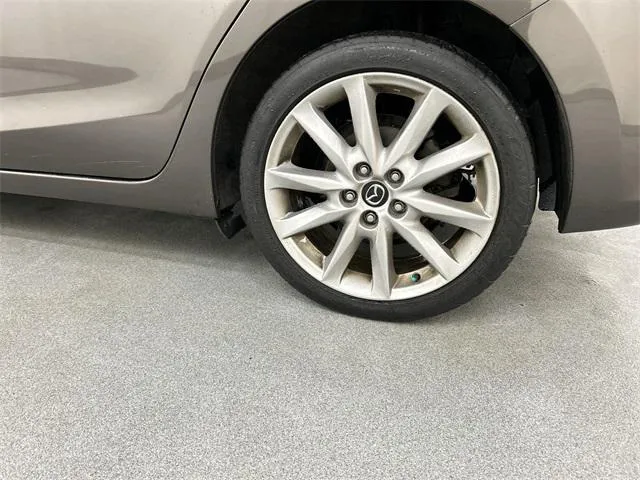 2017 Mazda Mazda3 Hatchback view 5