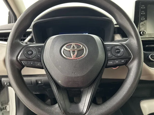 2021 Toyota Corolla Hybrid view 5