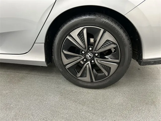 2017 Honda Civic view 5