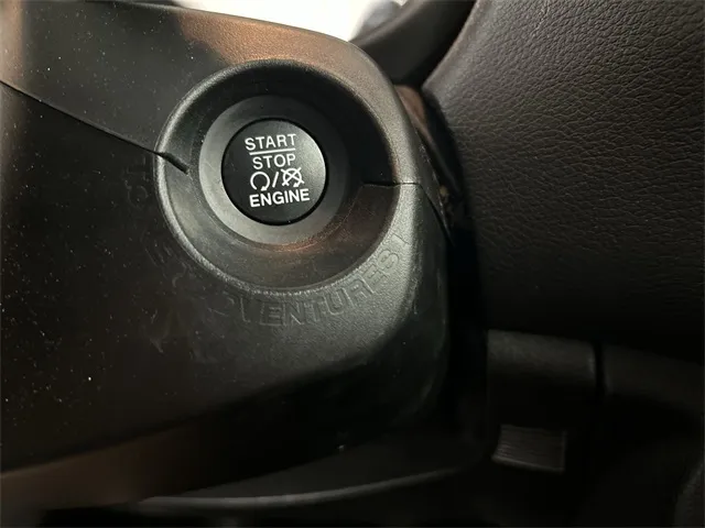 2021 Jeep Renegade Latitude photo 13