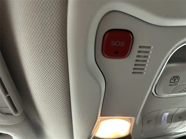 2021 Jeep Renegade Latitude photo 14