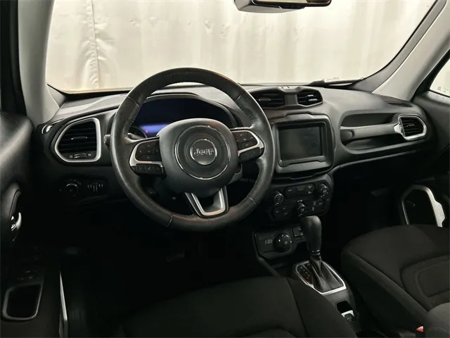 2021 Jeep Renegade Latitude photo 19