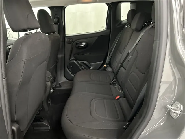 2021 Jeep Renegade Latitude photo 21
