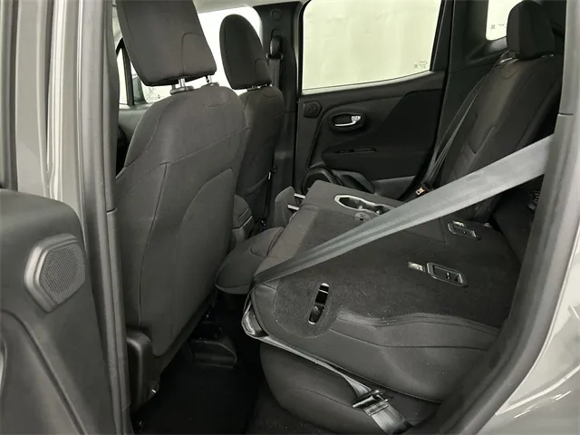 2021 Jeep Renegade Latitude photo 22