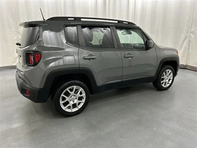 2021 Jeep Renegade Latitude photo 4