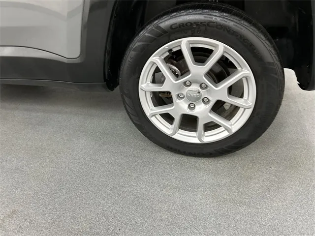 2021 Jeep Renegade Latitude photo 5