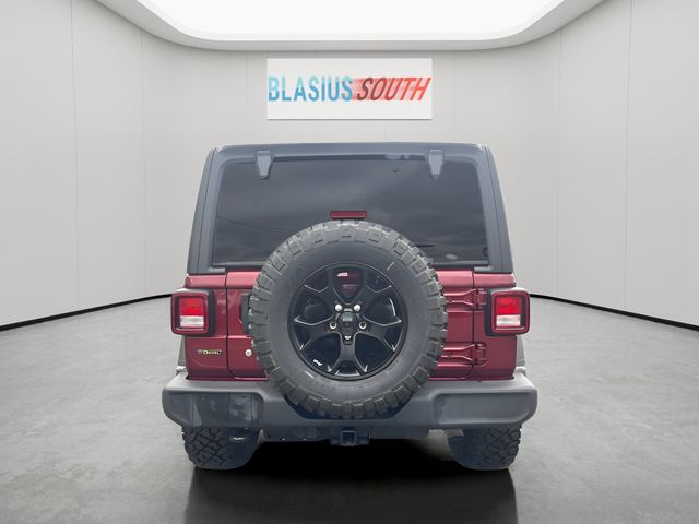 2021 Jeep Wrangler view 4