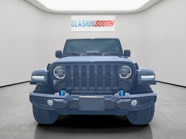 2021 Jeep Wrangler view 4
