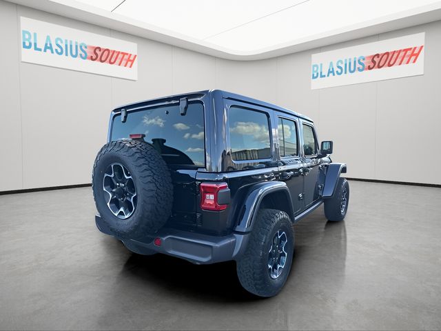 2022 Jeep Wrangler view 3