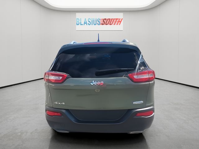 2018 Jeep Cherokee view 4