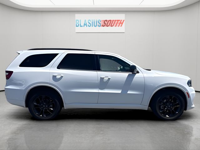 2023 Dodge Durango view 2