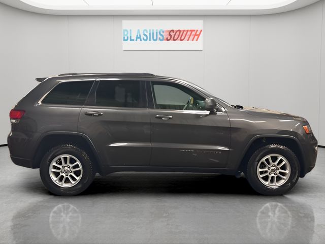 2020 Jeep Grand Cherokee view 2
