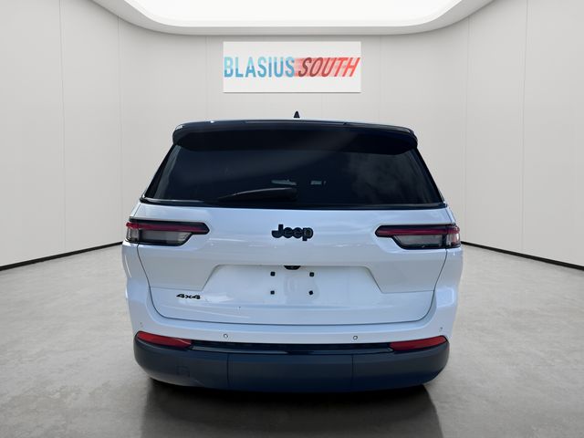 2023 Jeep Grand Cherokee L view 4