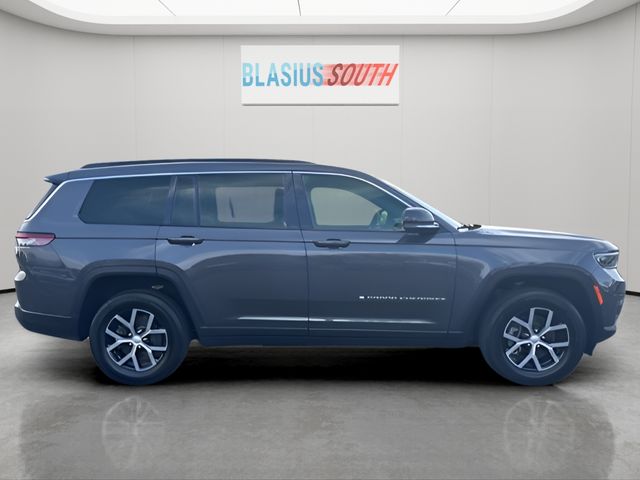 2024 Jeep Grand Cherokee L view 2