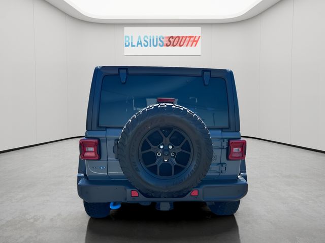 2024 Jeep Wrangler view 4