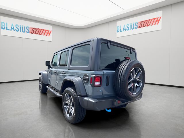 2024 Jeep Wrangler view 5