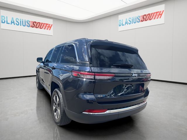 2024 Jeep Grand Cherokee view 5