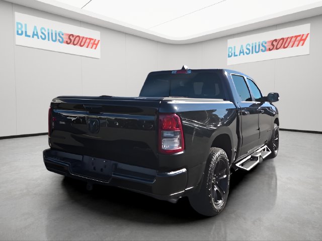 2023 Ram 1500 view 3