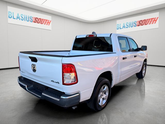 2023 Ram 1500 view 3