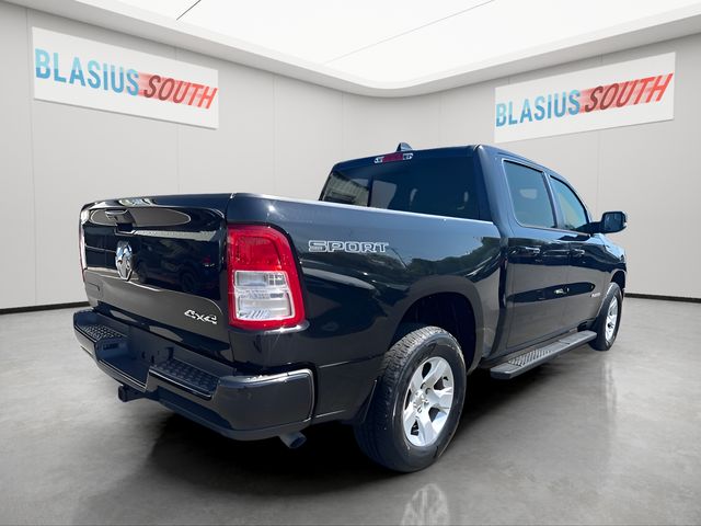 2023 Ram 1500 view 3