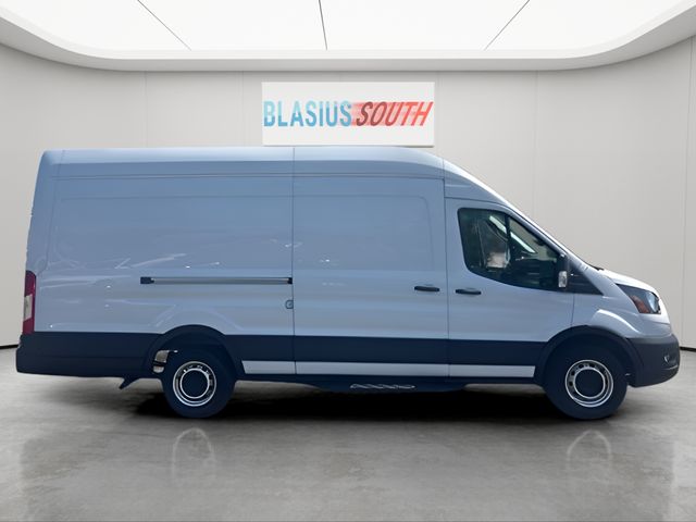 2024 Ford Transit-250 view 2