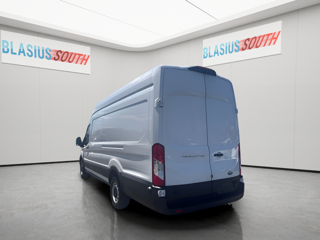 2024 Ford Transit-250 view 5