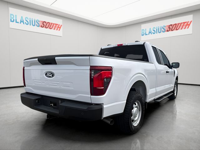 2024 Ford F-150 view 3