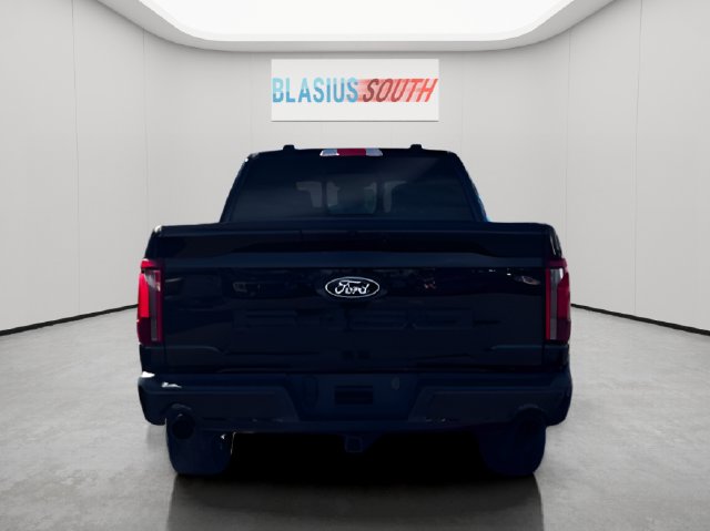 2024 Ford F-150 view 4