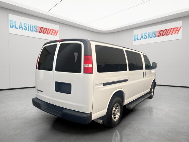 2023 Chevrolet Express 2500 view 3
