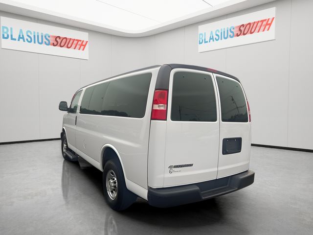 2023 Chevrolet Express 2500 view 5