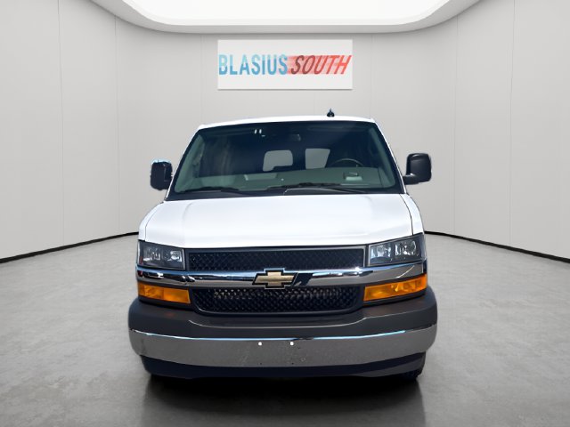 2025 Chevrolet Express 3500 view 2