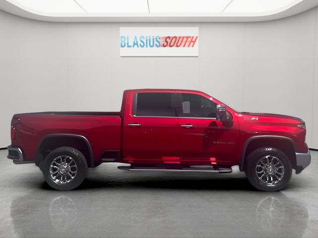 2026 Chevrolet Silverado 2500HD view 2