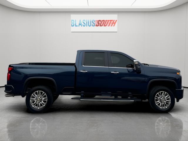 2021 Chevrolet Silverado 2500HD view 2