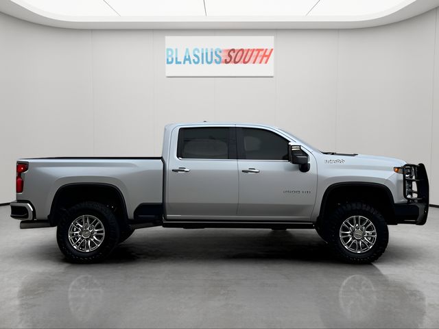 2023 Chevrolet Silverado 2500HD view 2