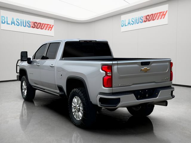 2023 Chevrolet Silverado 2500HD view 5