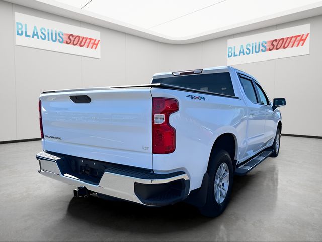 2021 Chevrolet Silverado 1500 view 3