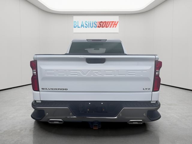 2021 Chevrolet Silverado 1500 view 4