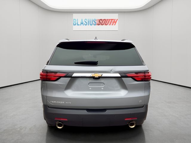 2023 Chevrolet Traverse view 4