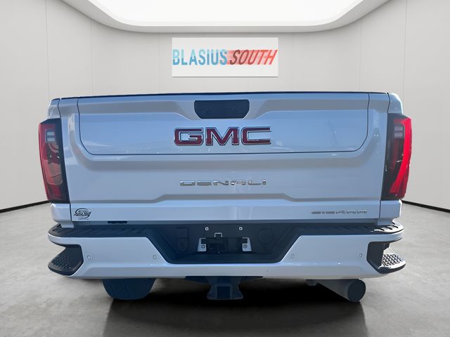 2024 GMC Sierra 3500HD view 4