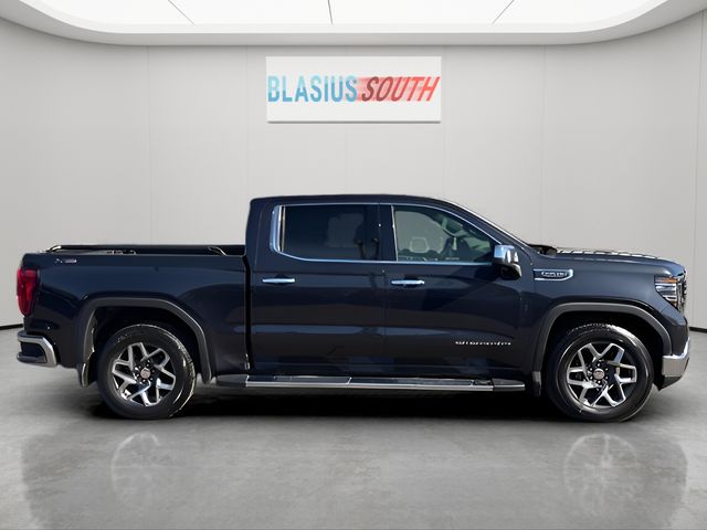2022 GMC Sierra 1500 view 3