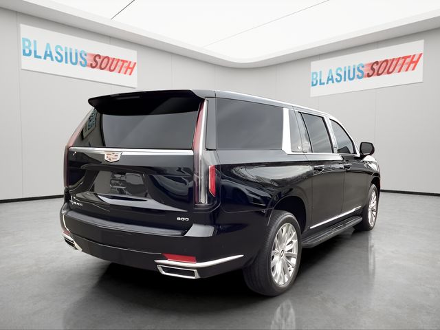 2024 Cadillac Escalade ESV view 3