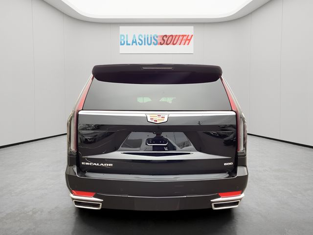 2024 Cadillac Escalade ESV view 4