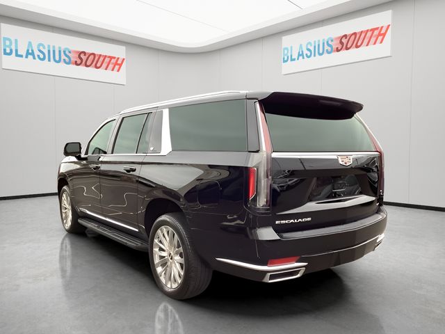 2024 Cadillac Escalade ESV view 5