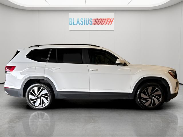 2025 Volkswagen Atlas view 2