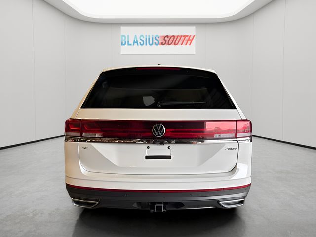 2025 Volkswagen Atlas view 4