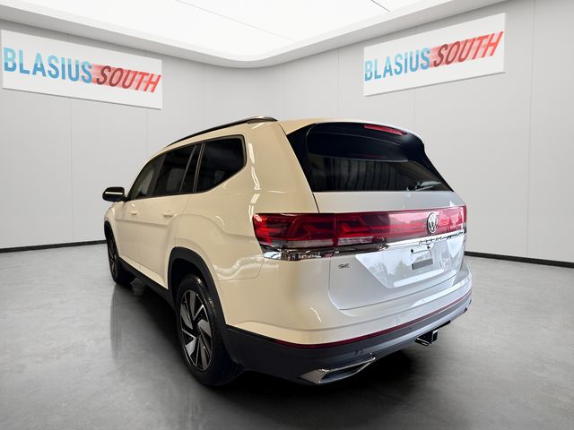 2025 Volkswagen Atlas view 5