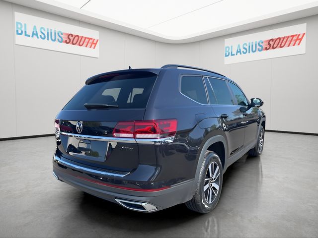 2023 Volkswagen Atlas view 3