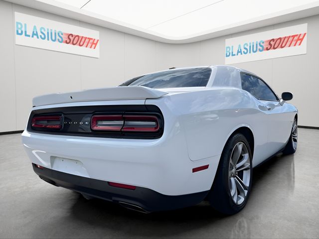 2021 Dodge Challenger view 3